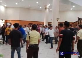 2 Kader Bertikai Picu Bentrokan di DPRD Riau, FKPMR Mengecam: Ketum Golkar Harus Bertanggung Jawab, Aparat Segera Bertindak! 