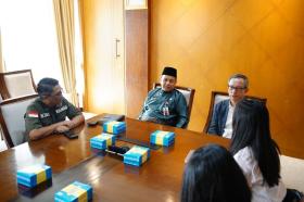 Bahas Tata Kelola Lingkungan dan Karhutla, Pemprov Riau Terima Audiensi Lembaga Riset Singapura