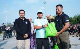 Wako Agung Salurkan 530 Paket Sembako dan Bantuan Tunai, Satpol PP hingga Petugas Kebersihan Tersenyum