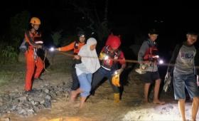 Tanggul Jebol Lagi, Air Bah Sapu Pemukiman di Pinggir Danau Maninjau