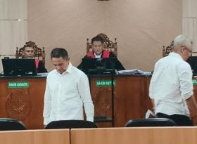 Pledoi Gubernur Riau Abdul Wahid: Minta Dibebaskan dan Barang Miliknya yang Disita Dikembalikan