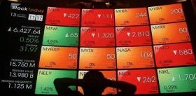 IHSG Ambruk Sejak Pembukaan, Perang dan Tarif Trump Bikin Investor Panik